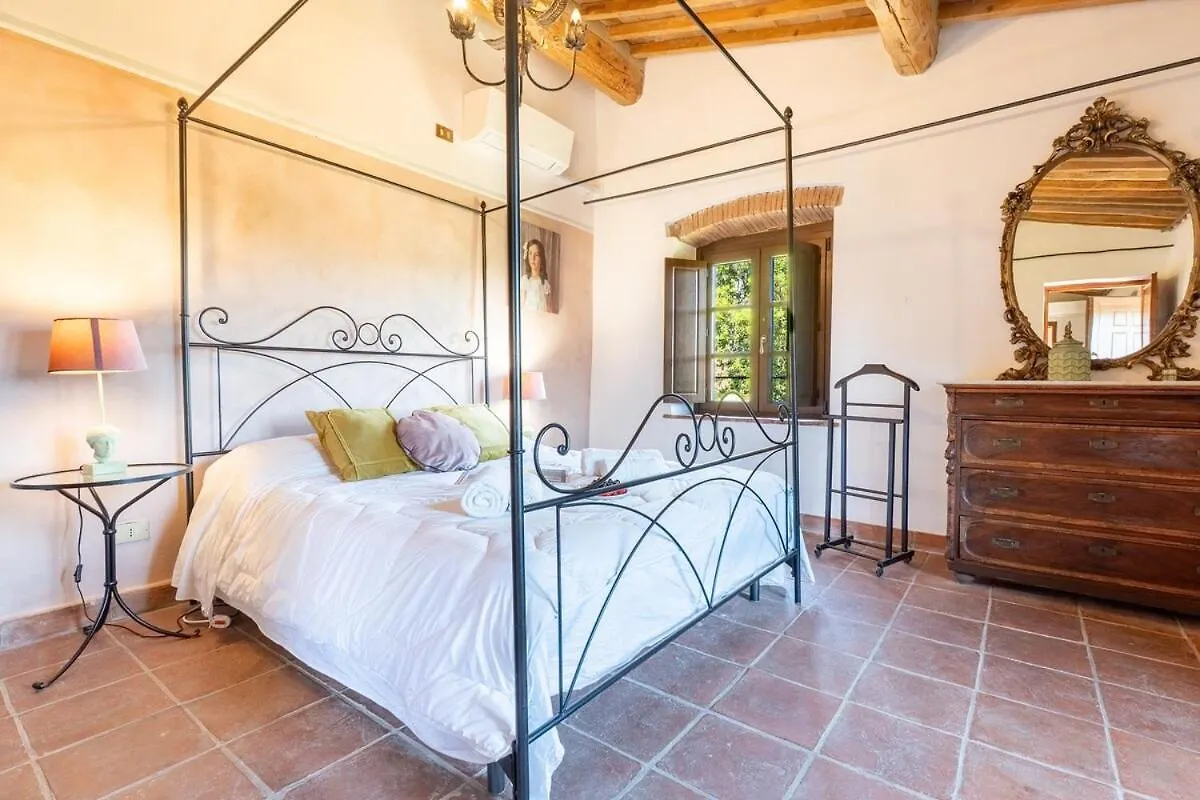 Villa La Lespa Wpool Biliardo And Lake View Casa Sant'Andrea 0*,  Italy