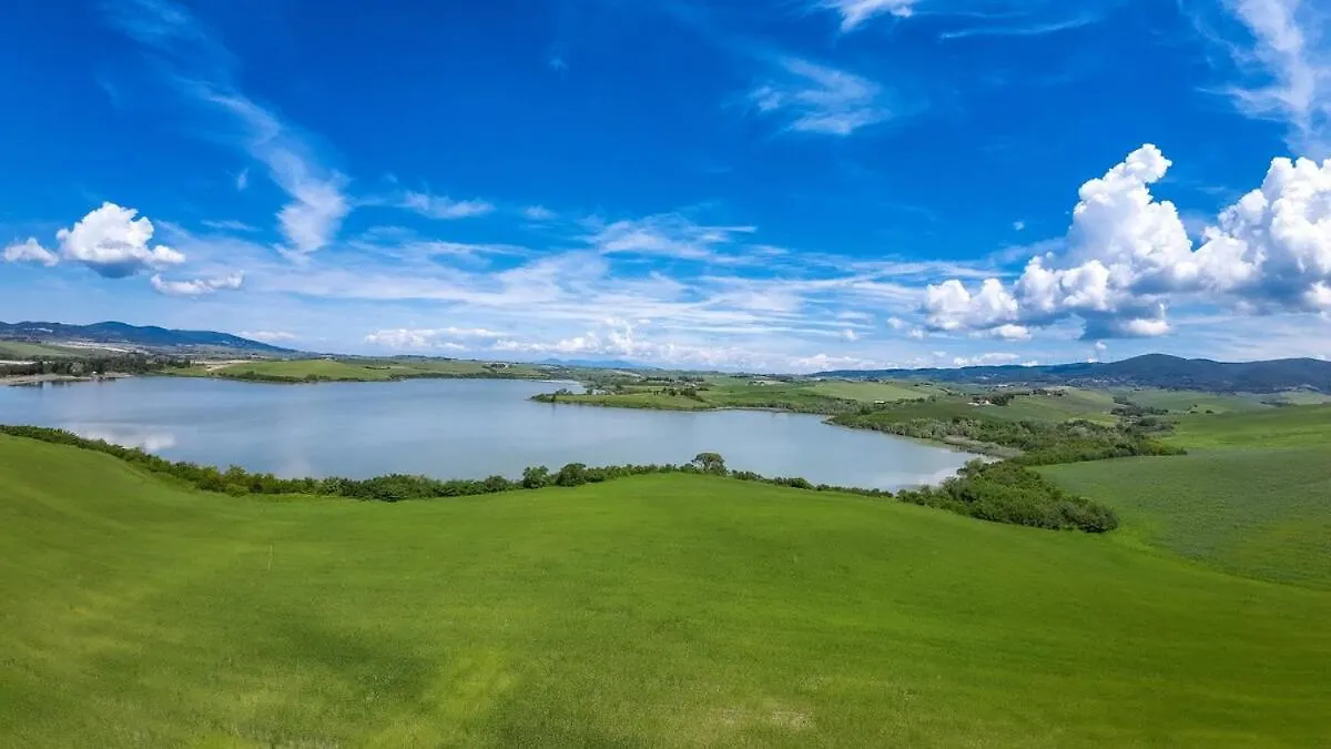Villa La Lespa Wpool Biliardo And Lake View Casa Sant'Andrea 0*,