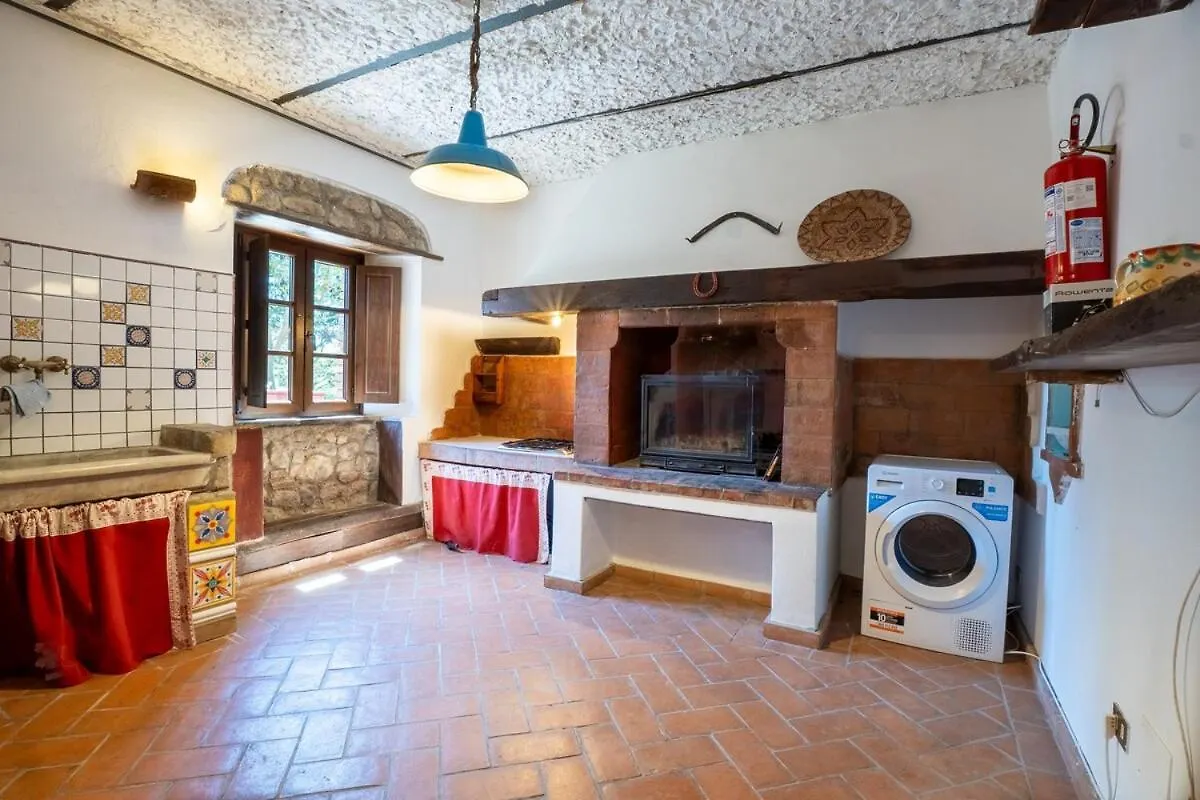 Villa La Lespa Wpool Biliardo And Lake View Casa Sant'Andrea 0*,  Italy